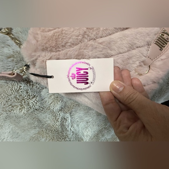 NEW Juicy Couture Blush Quilted Crossbody Bag - Picture 12 of 12